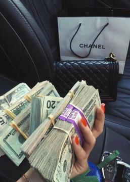 Se requieren escort y masajistas mujeres