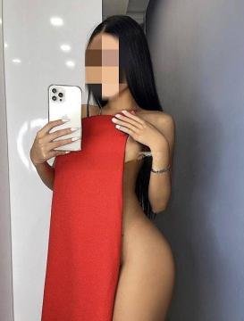 Hermosa escort complaciente